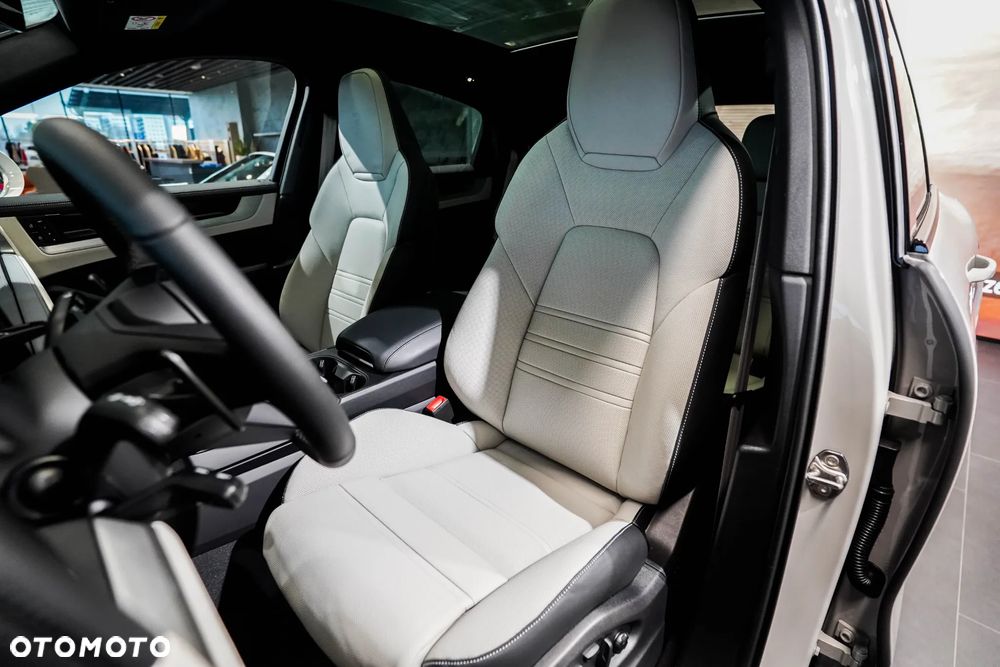 Porsche Cayenne S E-Hybrid PHEV Black Edition - 10