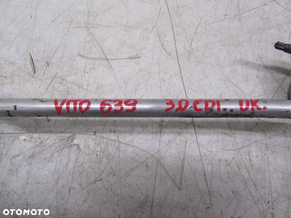vito 639 3.0CDI V-klasa przewód klimatyzacji UK uszk - 4
