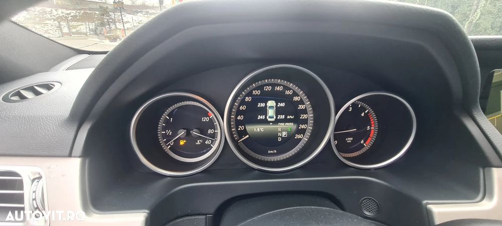 Mercedes-Benz E - 18