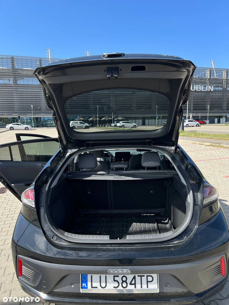 Hyundai IONIQ - 27