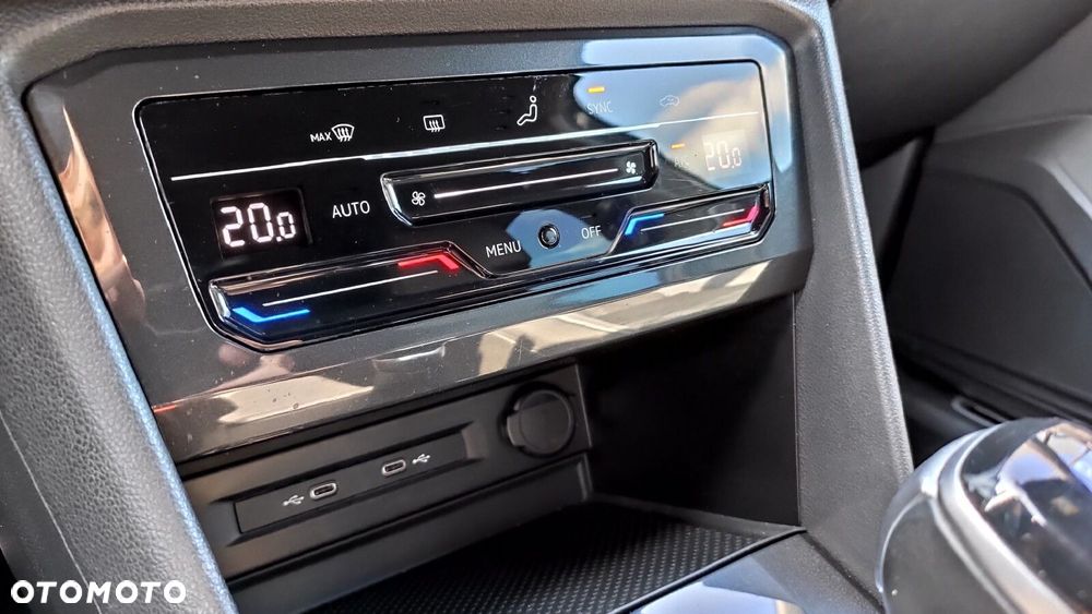 Volkswagen Tiguan - 27