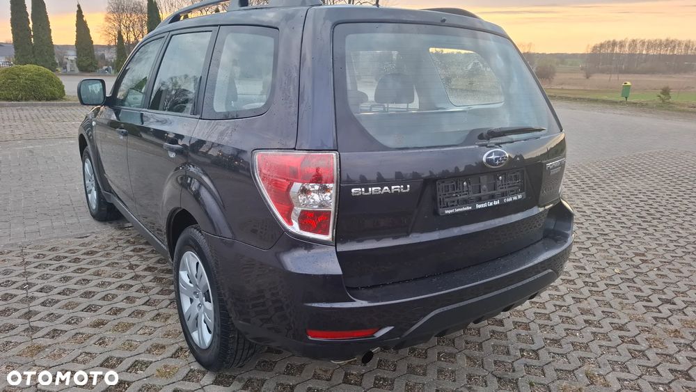 Subaru Forester 2.0X Trend - 10