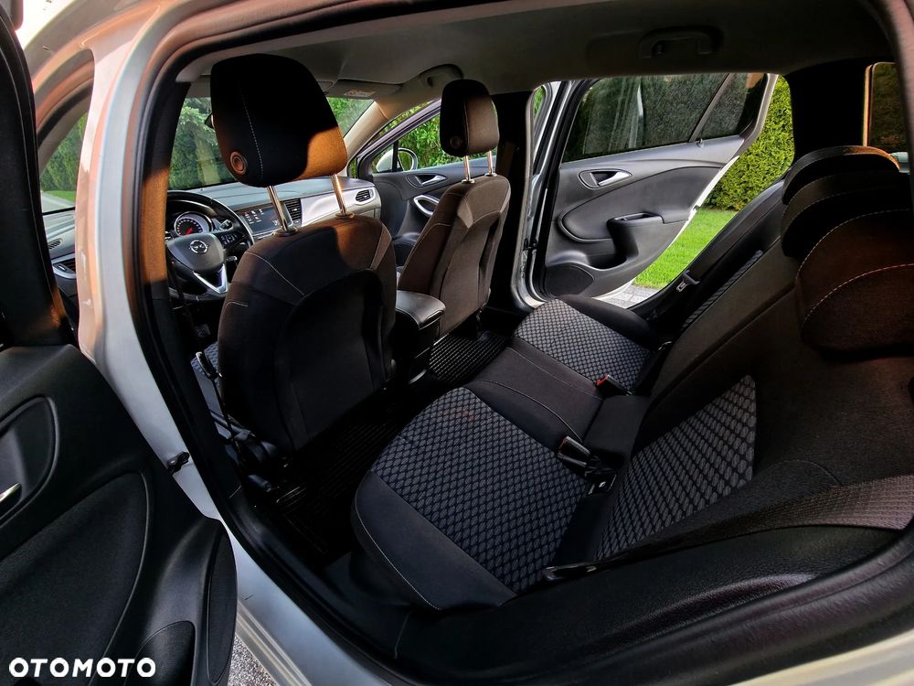 Opel Astra 1.6 CDTI Elite - 24