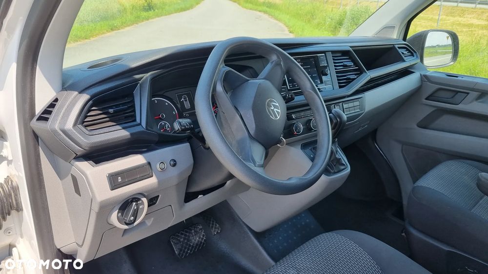 Volkswagen Transporter - 32