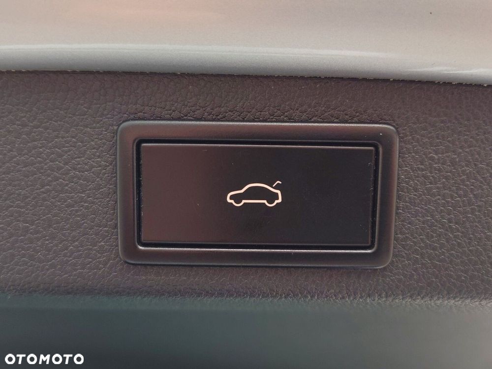 Skoda Superb 2.0 TDI SCR Style DSG - 25