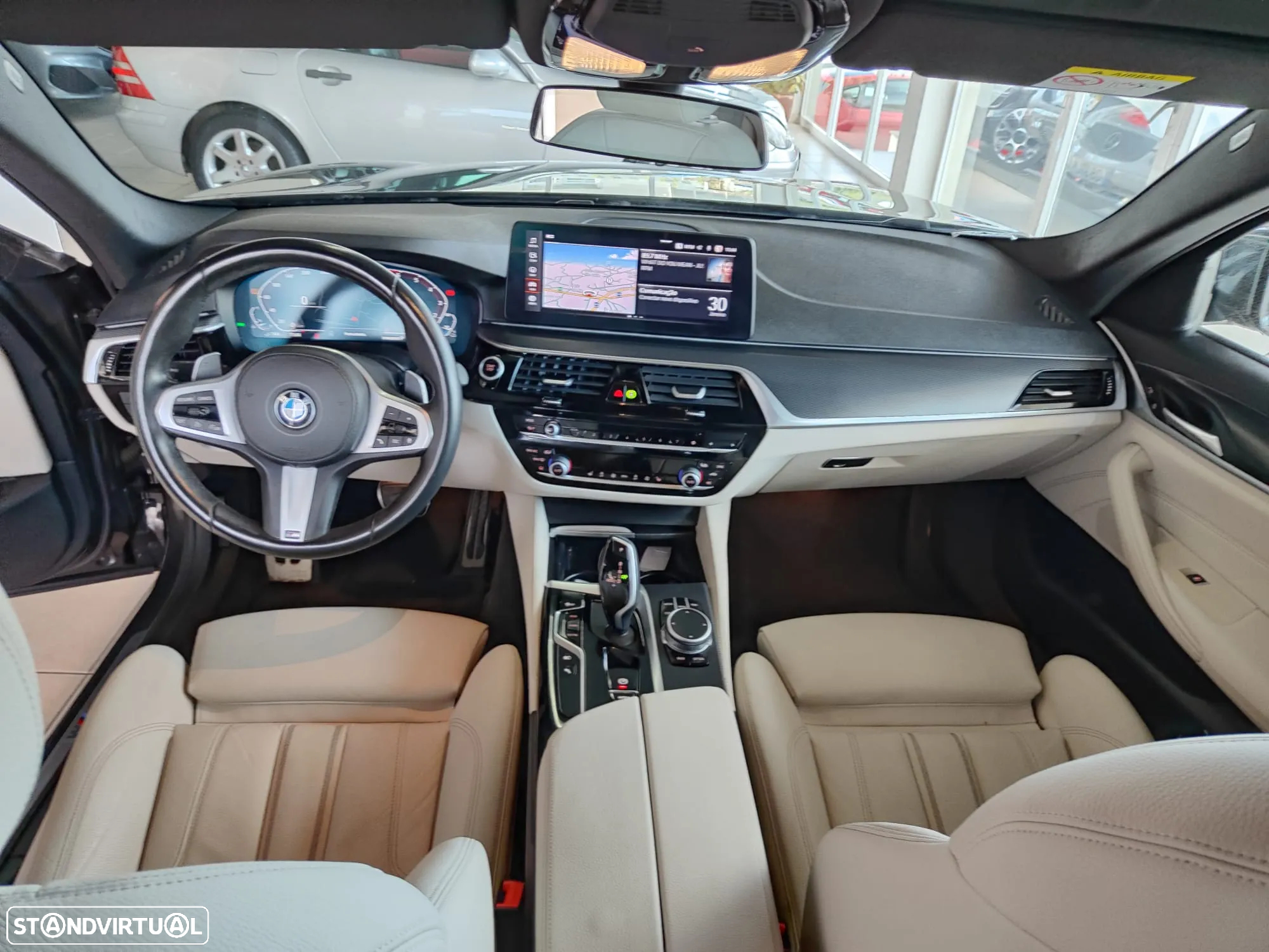 BMW 530 e Pack Desportivo M - 20