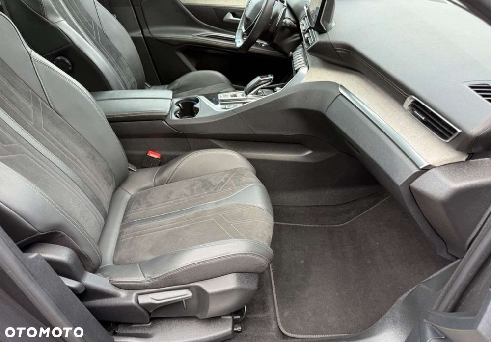 Peugeot 5008 - 16