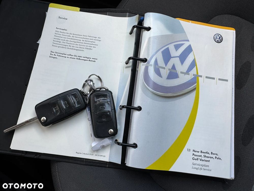 Volkswagen New Beetle 1.6 Arte - 35