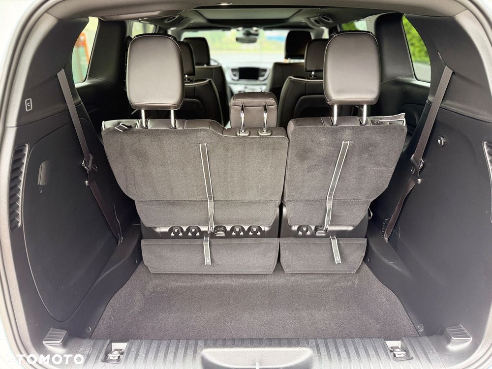 Chrysler Pacifica - 28