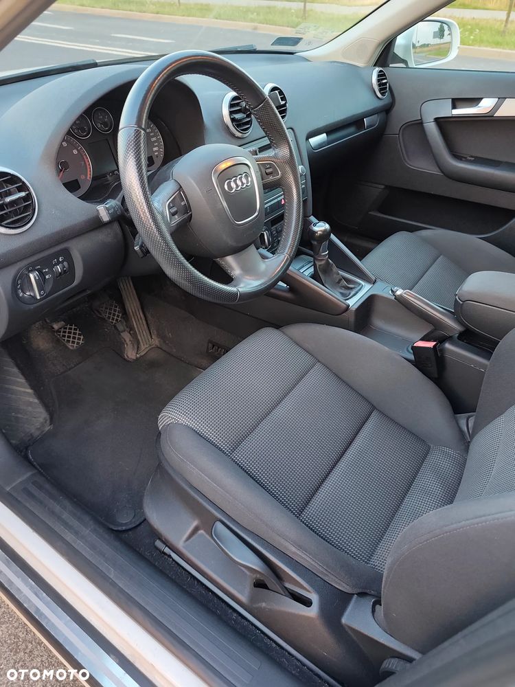 Audi A3 Sportback 1.4 TFSI Ambiente - 4