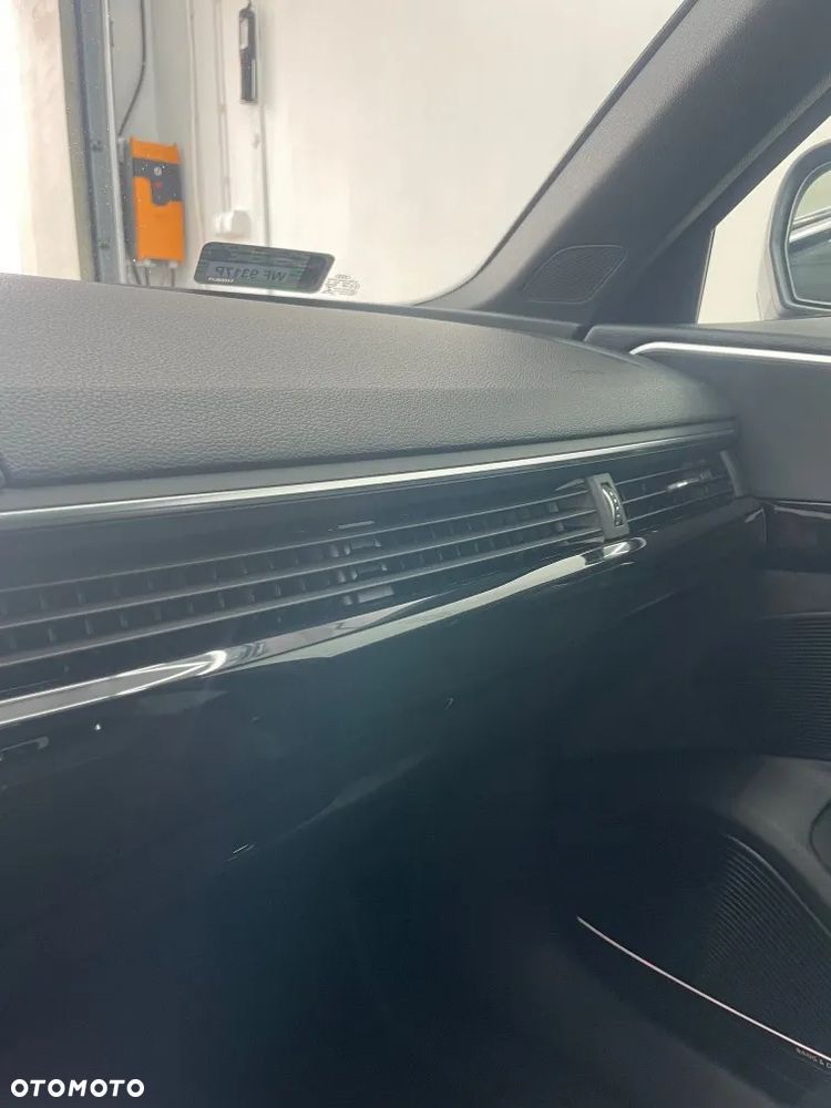 Audi A4 ver-2-0-tdi-sport-s-tronic - 17