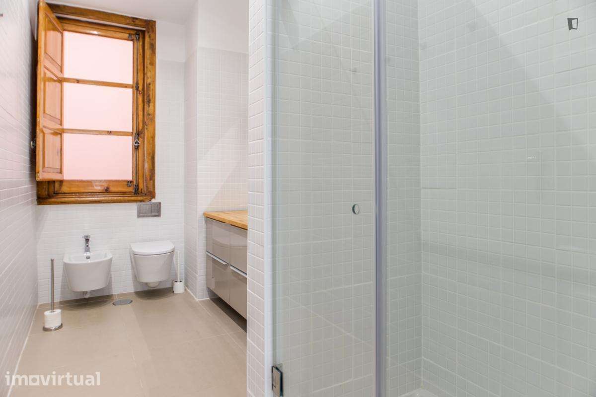 Quarto - localizado em Alcântara Lisbon - Grande imagem: 2/13