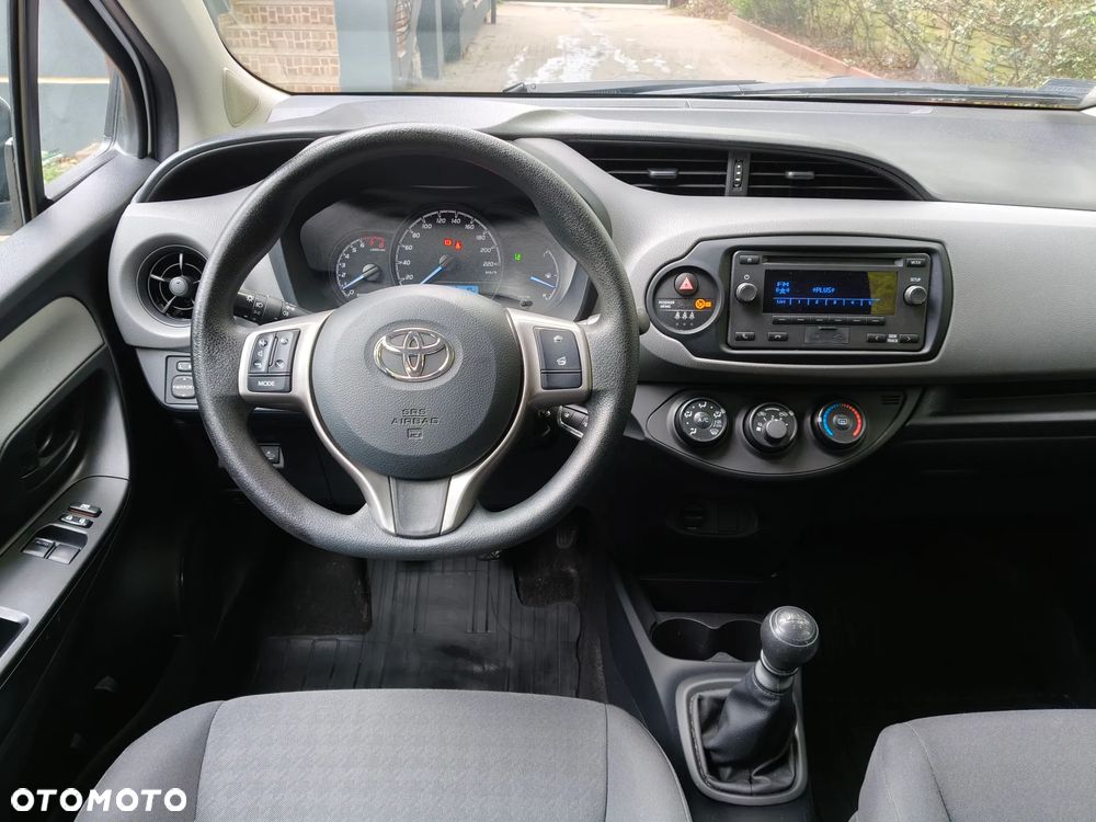 Toyota Yaris 1.5 Active - 16
