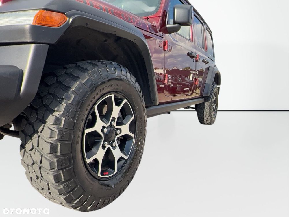 Jeep Wrangler - 32