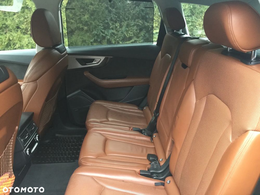 Audi Q7 - 13