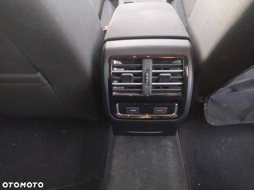 Volkswagen Passat 2.0 TDI BMT Comfortline DSG - 5
