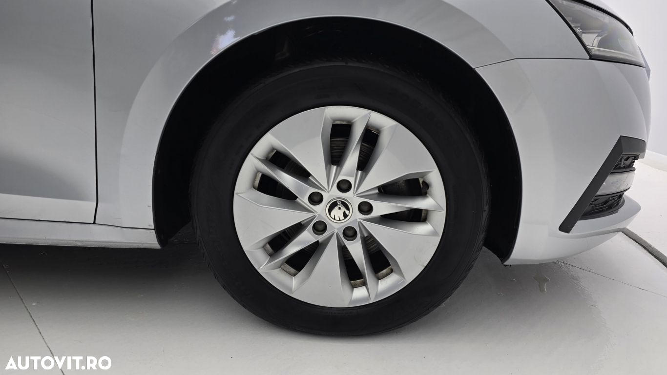 Skoda Octavia Combi 2.0 TDI Ambition - 23