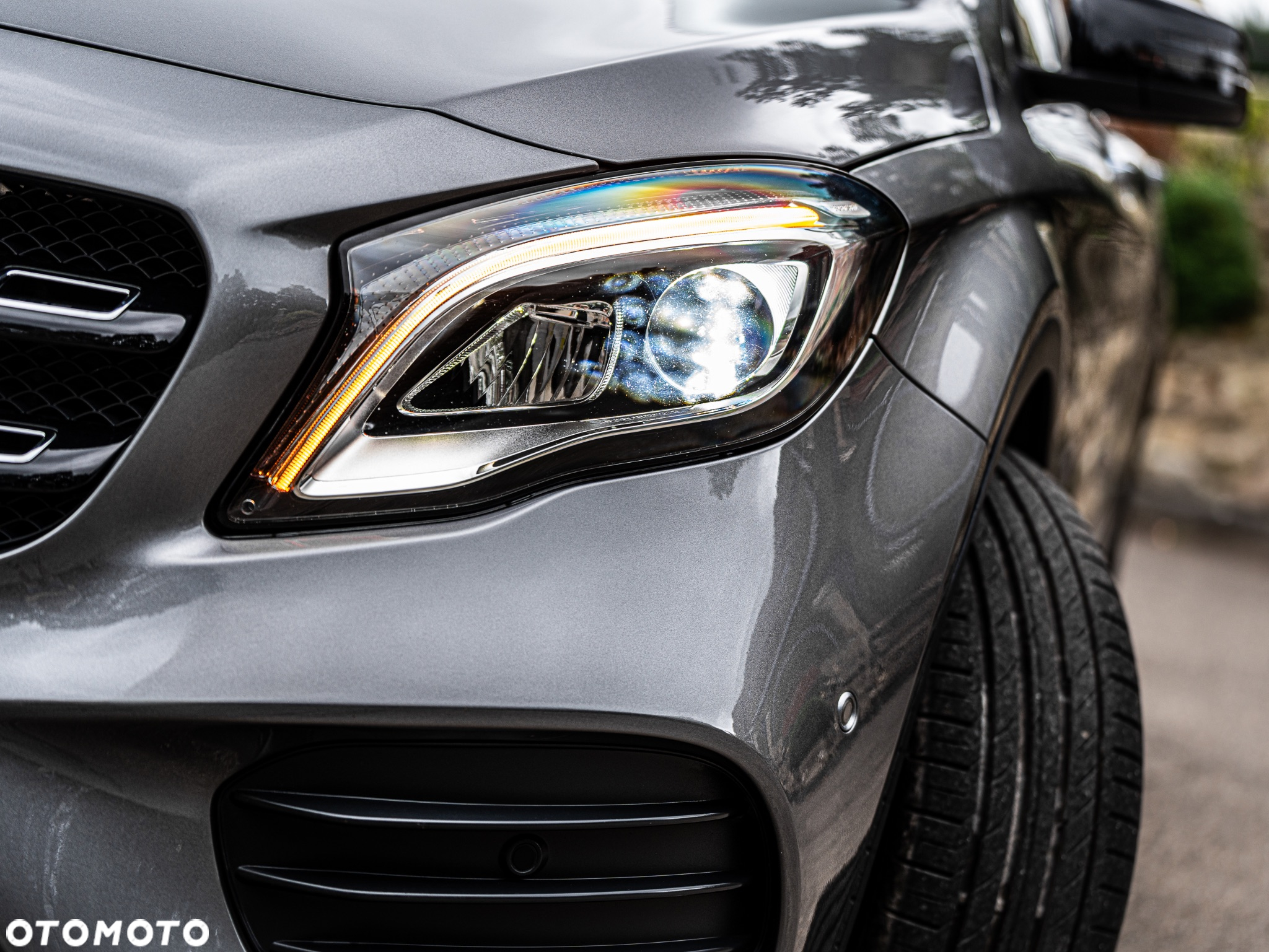 Mercedes-Benz GLA 180 7G-DCT AMG Line - 13
