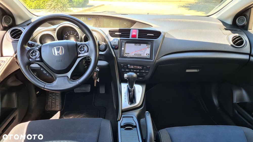 Honda Civic 1.8 Executive NAVI i-SHIFT - 2