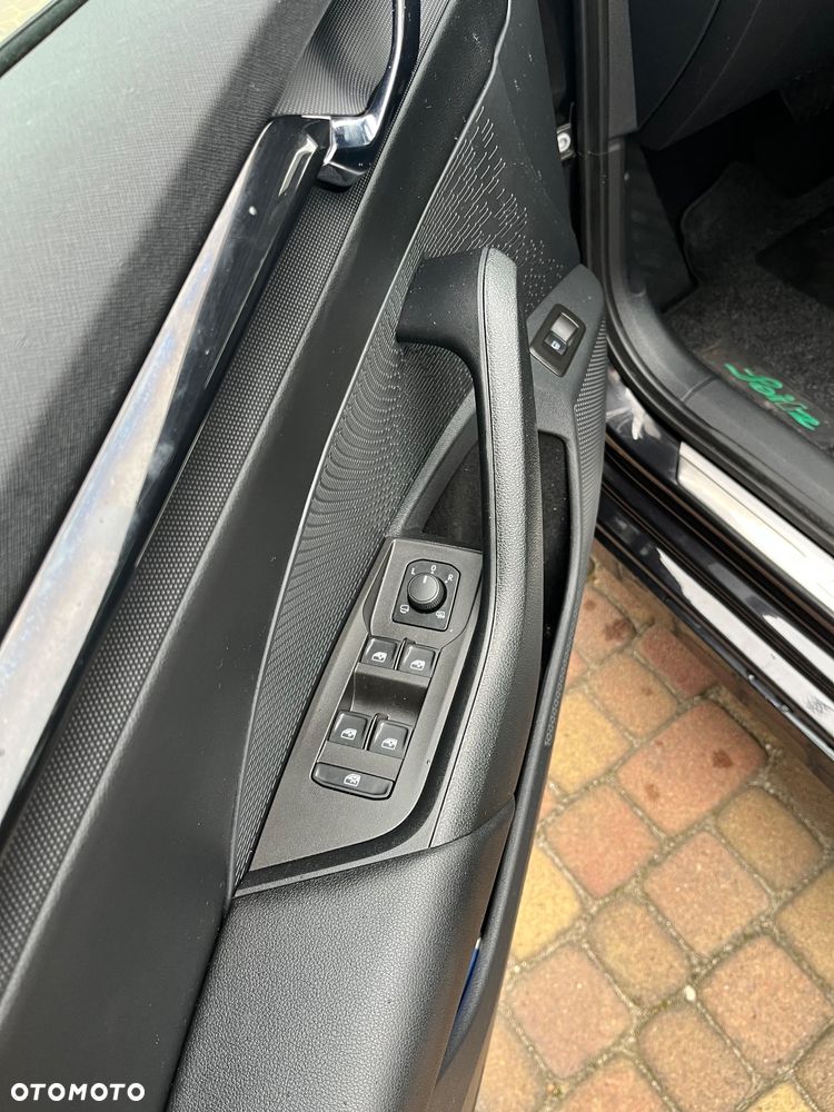 Skoda Octavia 1.4 TSI DSG Clever - 10