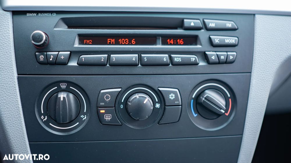 BMW Seria 1 116i - 9