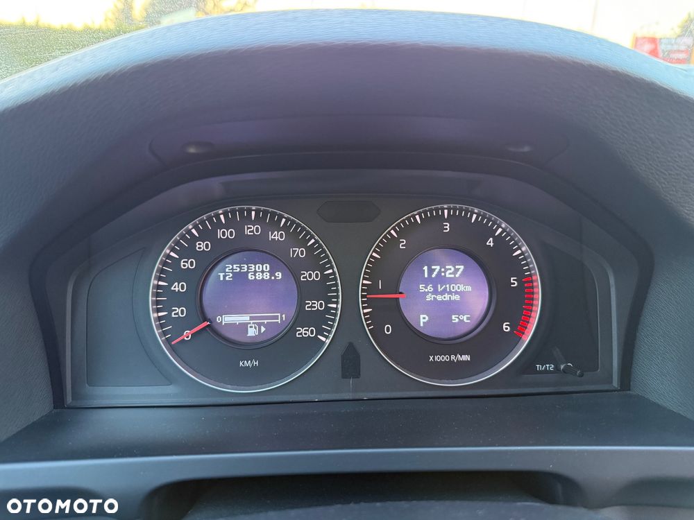 Volvo S60 D3 Geartronic R-Design - 4