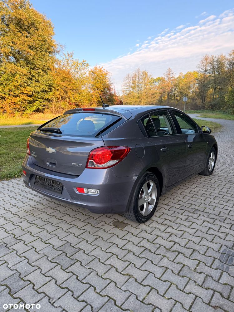 Chevrolet Cruze 1.6 LT - 6