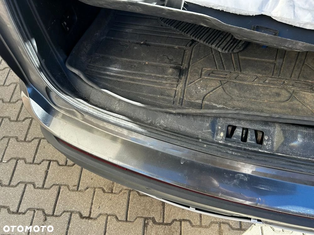 Ford Edge - 16