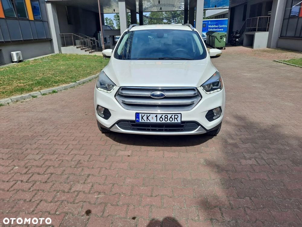 Ford Kuga - 2