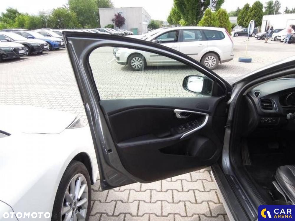 Volvo V40 - 14