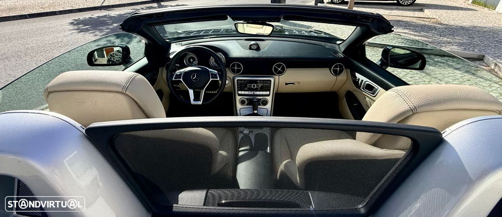 Mercedes-Benz SLK 200 (BlueEFFICIENCY) 7G-TRONIC - 23