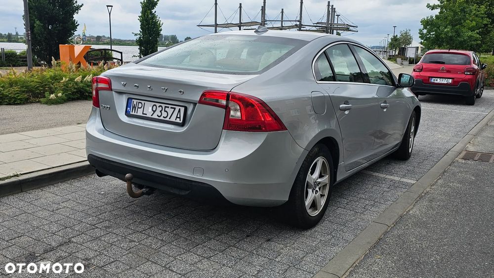 Volvo S60 DRIVe Summum - 37
