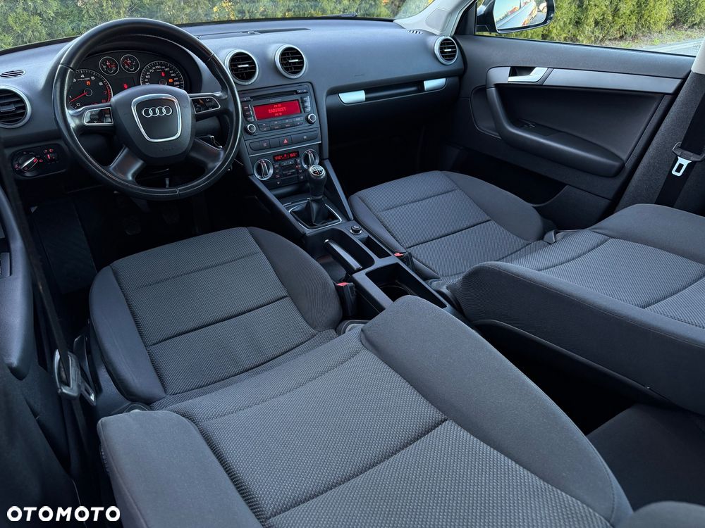 Audi A3 Sportback 1.6 Attraction - 21