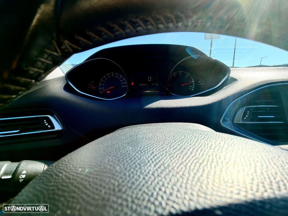 Peugeot 308 SW BlueHDi 120 Stop & Start Style - 26