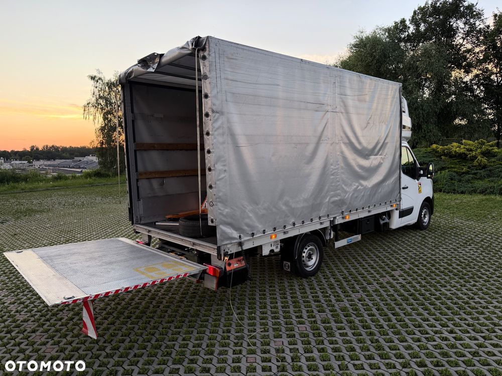 Renault Master - 1