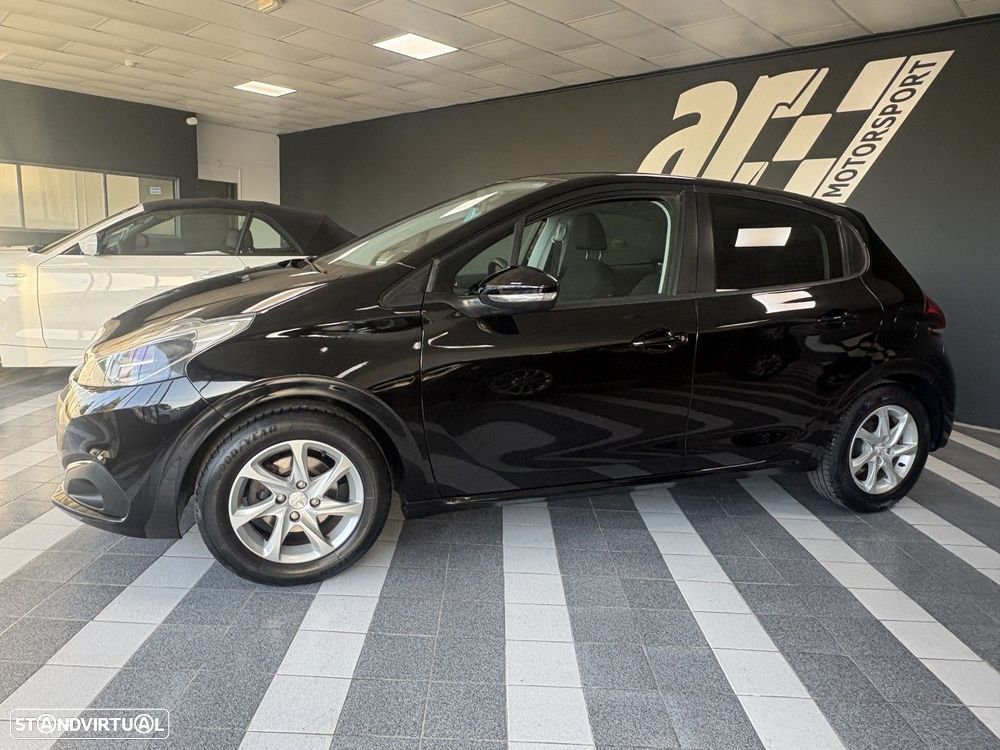 Peugeot 208 1.2 PureTech Signature - 6