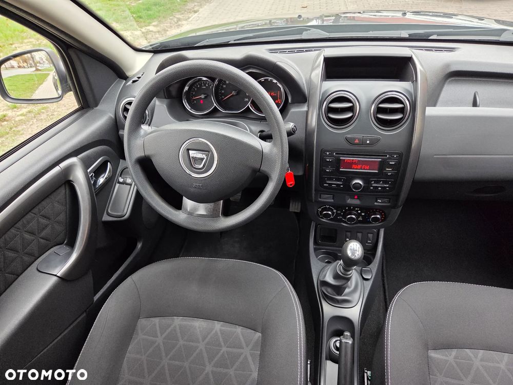 Dacia Duster 1.2 TCe Celebration S&S EU6 - 11