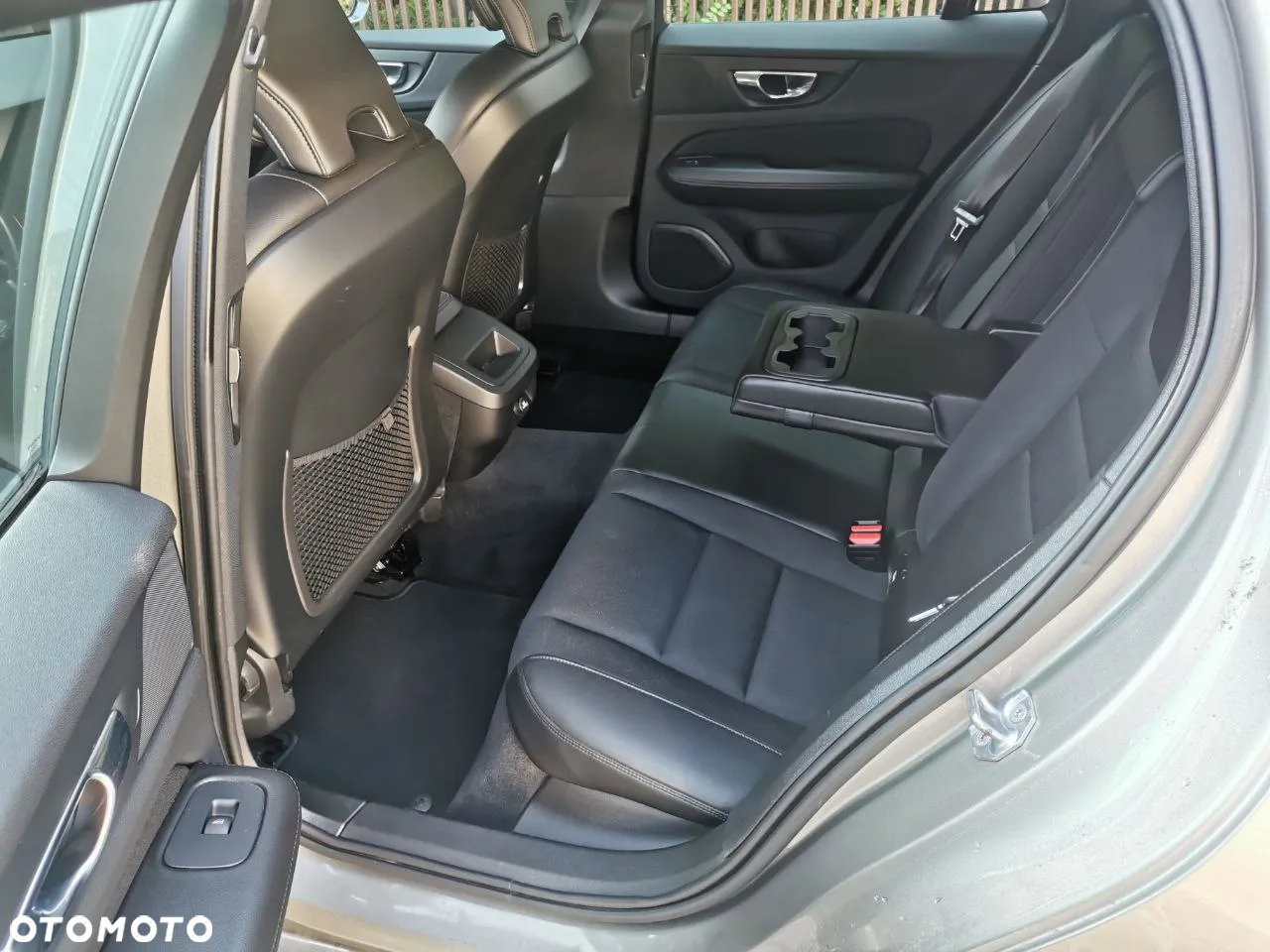 Volvo V60 D3 Geartronic Momentum - 9