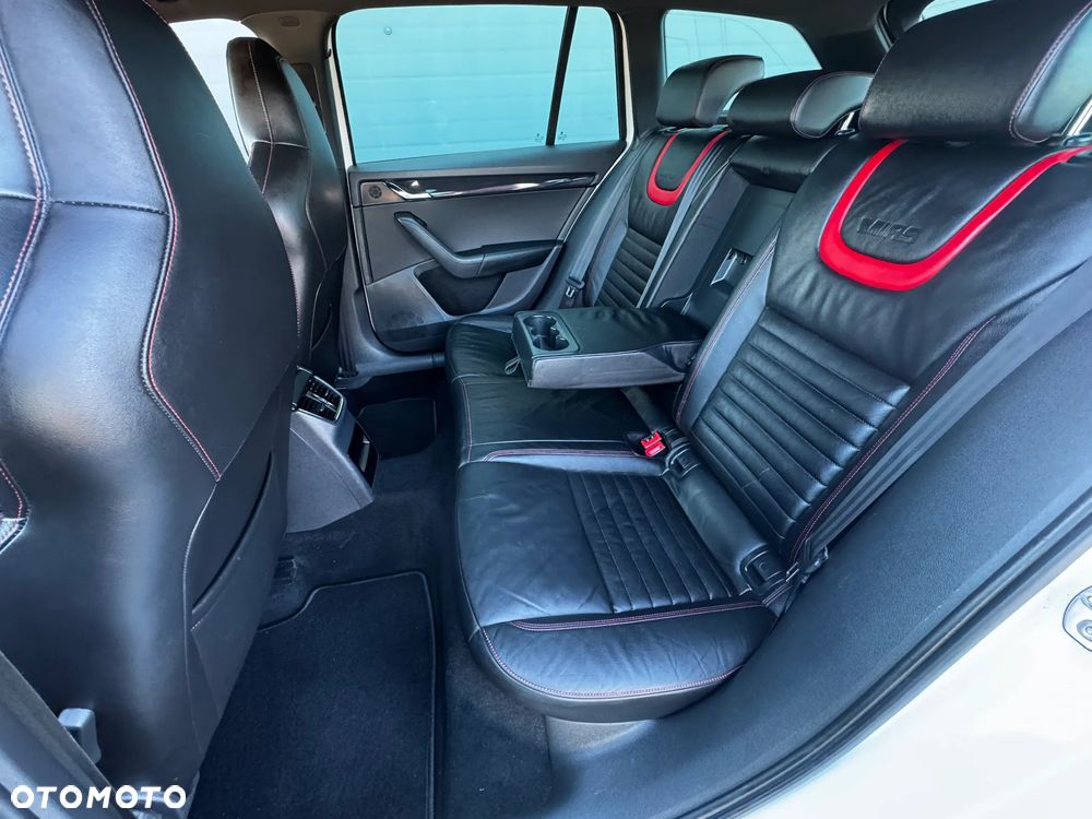 Skoda Octavia 2.0 TDI RS - 9