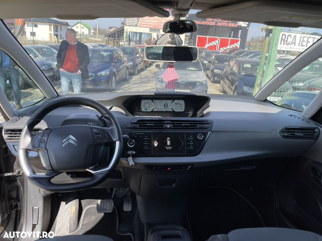 Citroën C4 Picasso 1.6 e-HDI Aut. Exclusive - 9