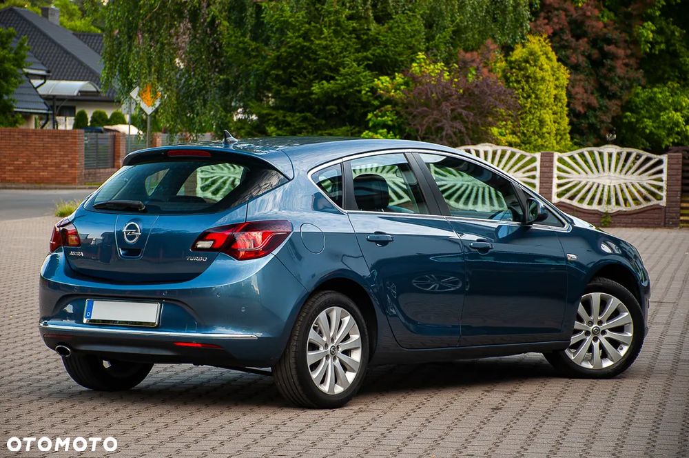 Opel Astra 1.4 Turbo - 21