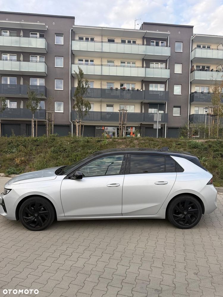 Opel Astra 2023 photo 4
