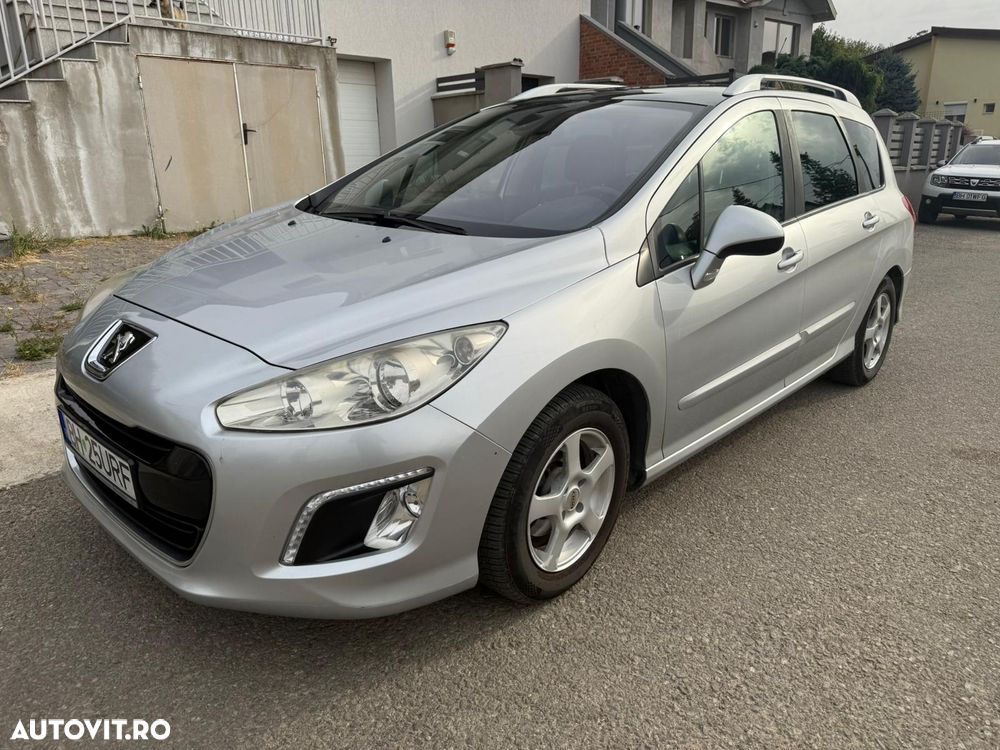 Peugeot 308 - 1