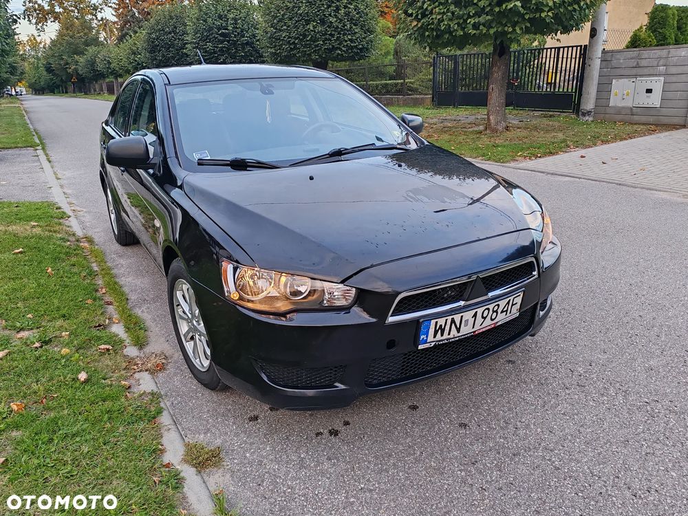 Mitsubishi Lancer 1.6 Intense - 12