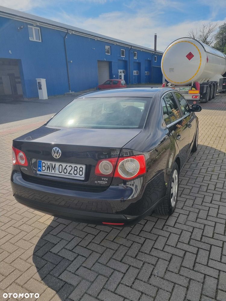 Audi A4 Limousine - 3