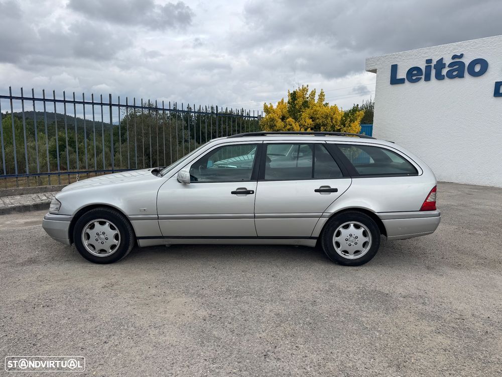 Mercedes-Benz C 220 D Elegance - 4