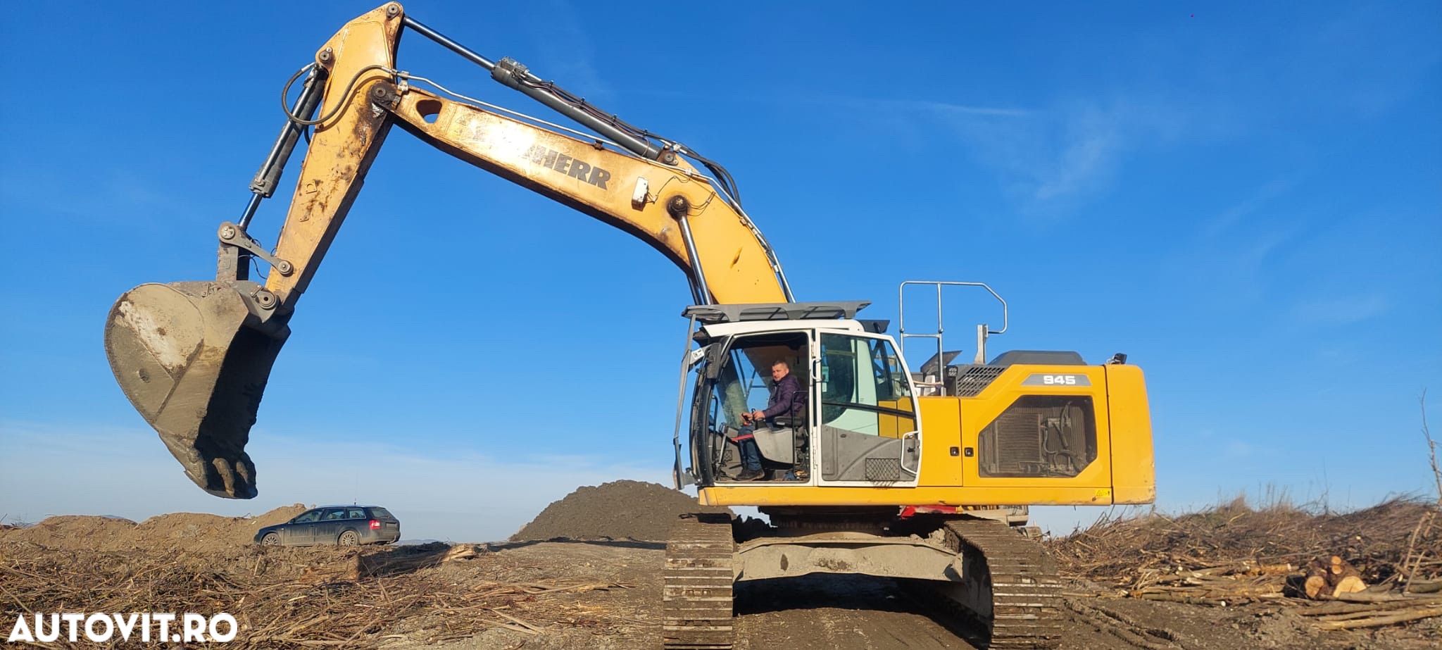 Liebherr R945 - 1