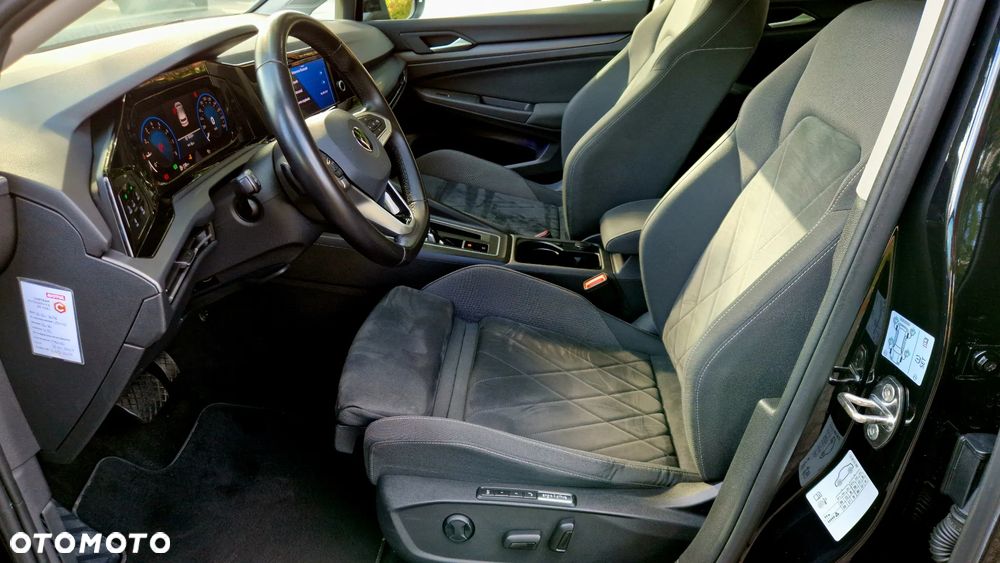 Volkswagen Golf 1.5 eTSI EVO Style DSG - 30