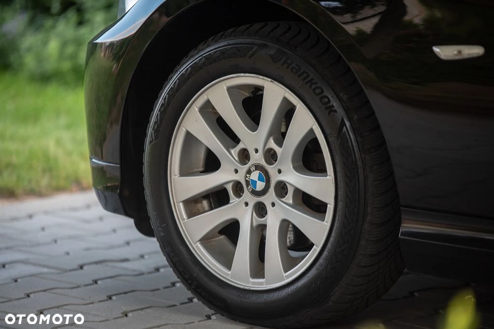 BMW Seria 3 318i - 16