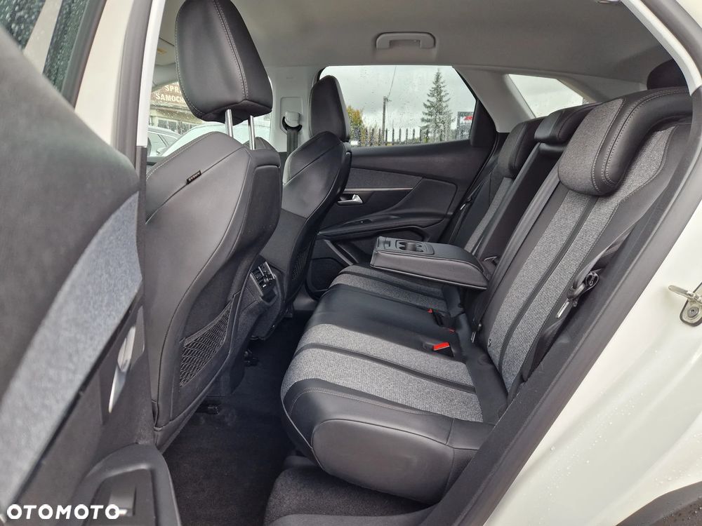 Peugeot 3008 1.2 PureTech GPF Allure S&S EAT8 - 12